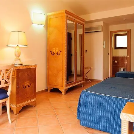 Hotel Il Borgo Di Palmasera 4*
